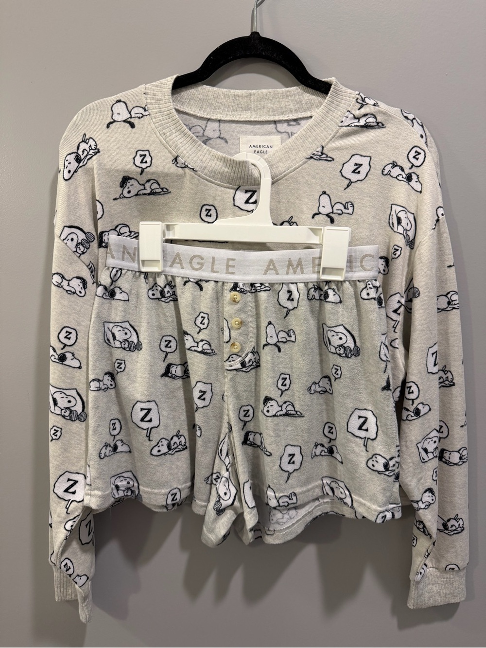American Eagle Lounge Soft Plush High-Rise Waistband Snoopy Print PJ Shorts XS - Picture 9 of 9